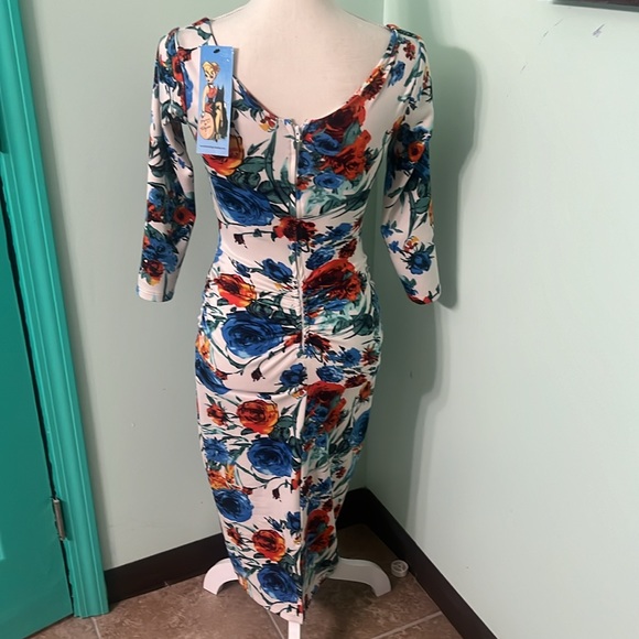 🆕 Bettie page Tatyana floral ruched stretchy vintage inspired retro pinup dress - Picture 11 of 16